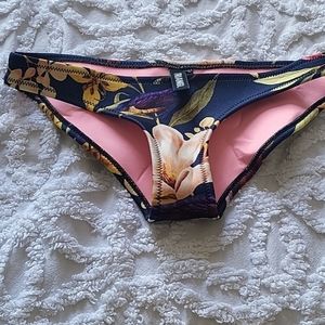 TRIANGL swimwear size xxs
